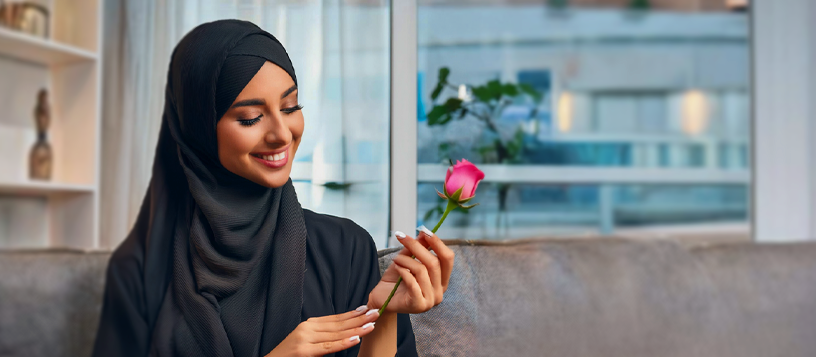 بكج العناية الناعم ( كلاسك بدكير ومناكير + بوكيه بيبي روز )