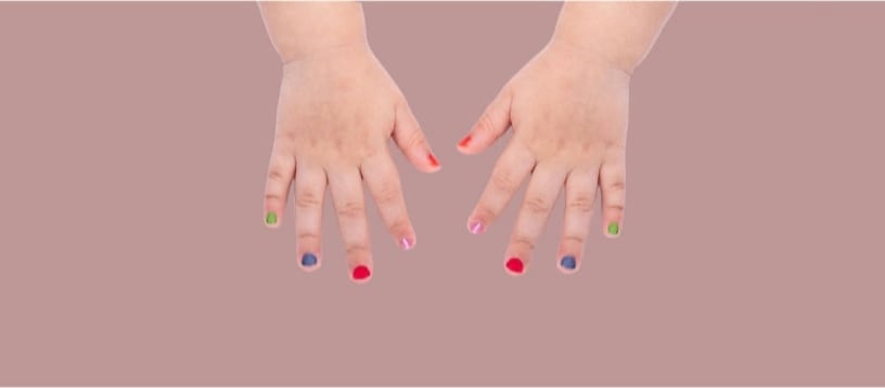 العناية بالأظافر للأطفال